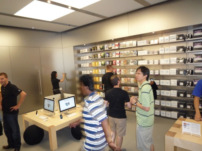La Apple Retail Store La Maquinista cumple su primer año