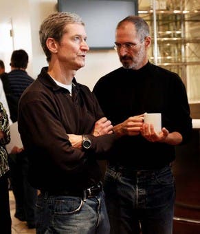 Tim Cook y Steve Jobs