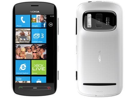 Nokia 808 PureView con Windows Phone 7