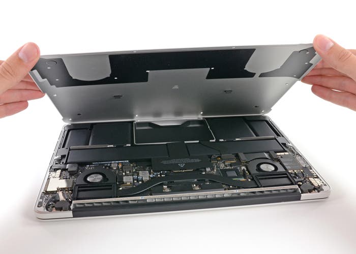 Teardown del nuevo MacBook Pro de 13 pulgadas con pantalla Retina