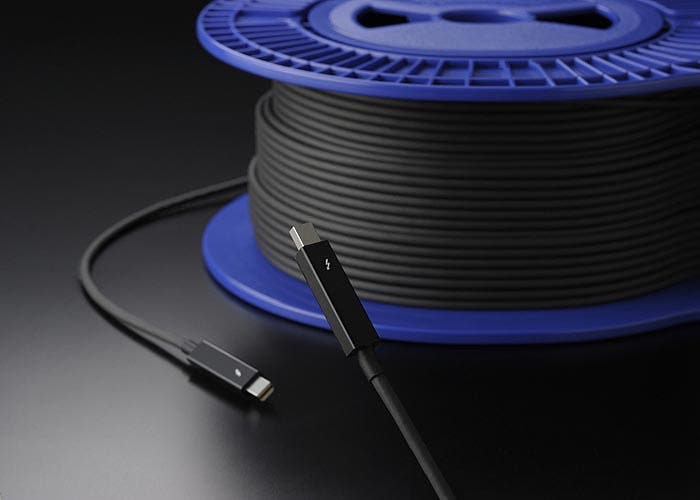 Cable Thunderbolt de fibra óptica