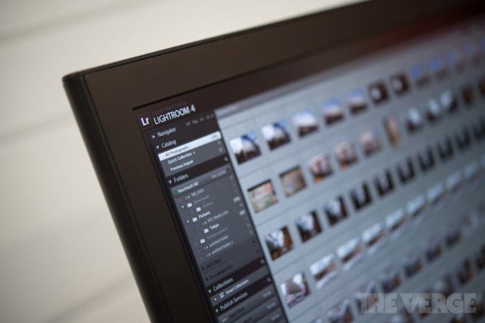 Monitor 4K de Asus con Lightroom de Adobe