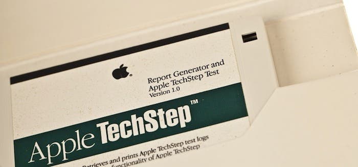 Fotografía trasera del Apple TechStep