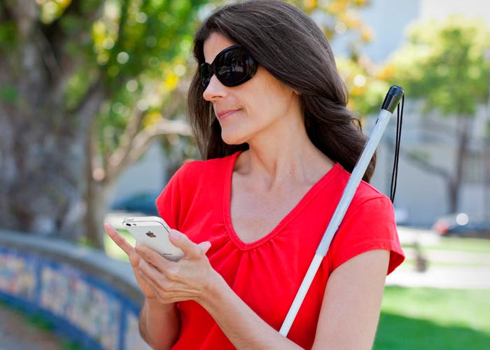 Opciones de accesibilidad en tu iPhone para personas con problemas de visión