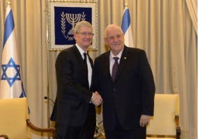 Tim Cook y el Presidente de Israel