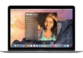 MacBook con la aplicación de FaceTime