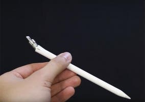 Apple Pencil destrozado tras un test de resistencia