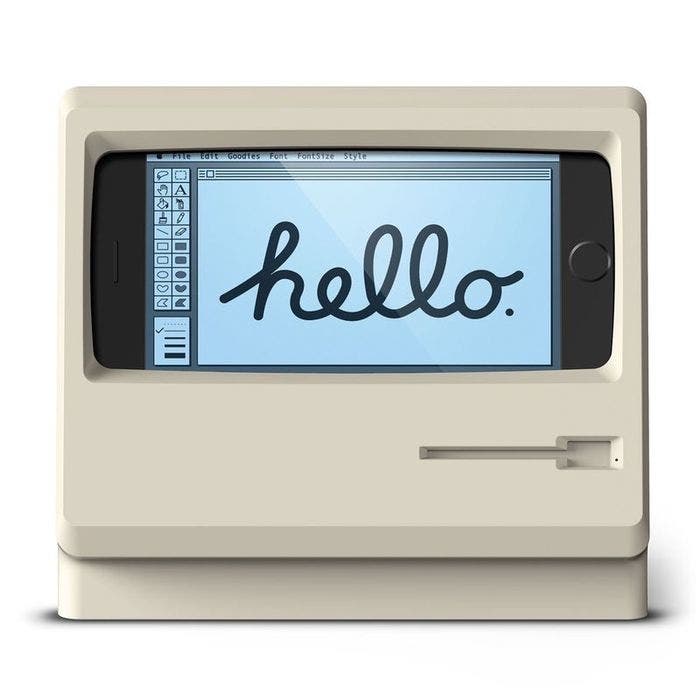 Este el soporte de carga para iPhone que imita la forma de un Macintosh