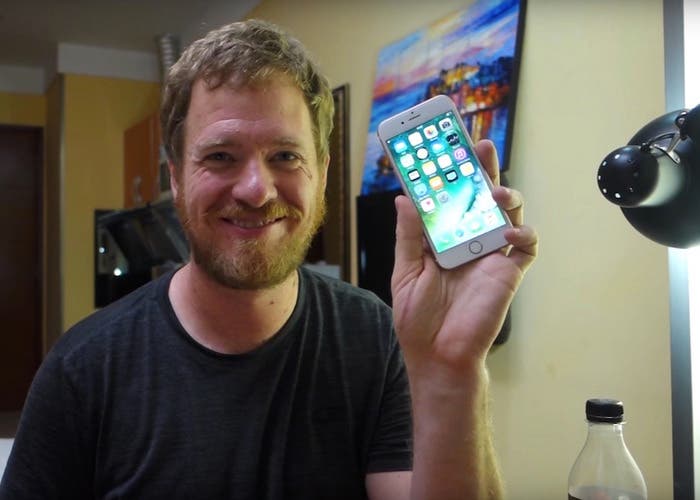 Ingeniero construyó Iphone 6S con 300 dólares