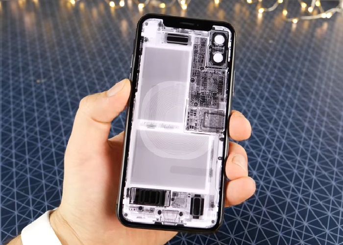 iFixit nos muestra como convertir en transparente nuestro iPhone X