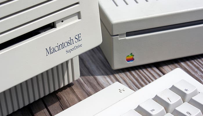 Vista frontal del Macintosh SE