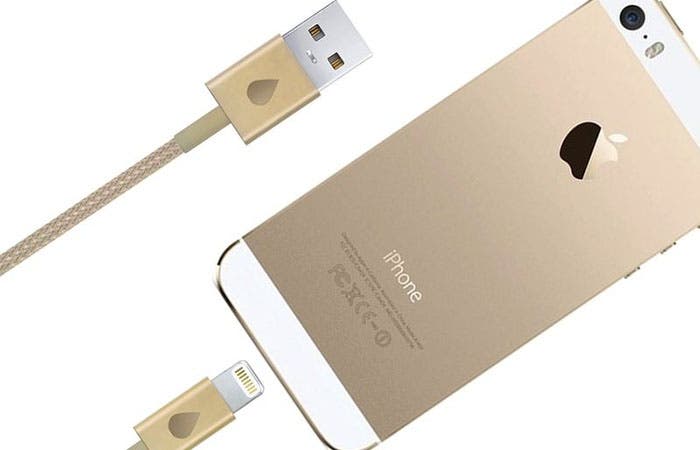 Nuevo cable Lightning dorado para iPhone 5s