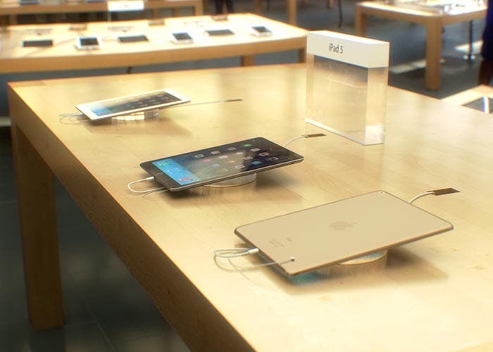 iPad de quinta generación dorado en la Apple Store